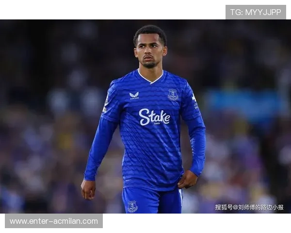 埃弗顿球迷组织开展慈善活动获好评，埃弗顿小球迷